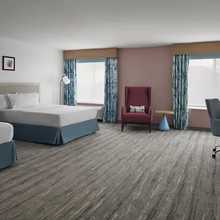 Hilton Garden Inn Tampa East Brandon Exterior photo